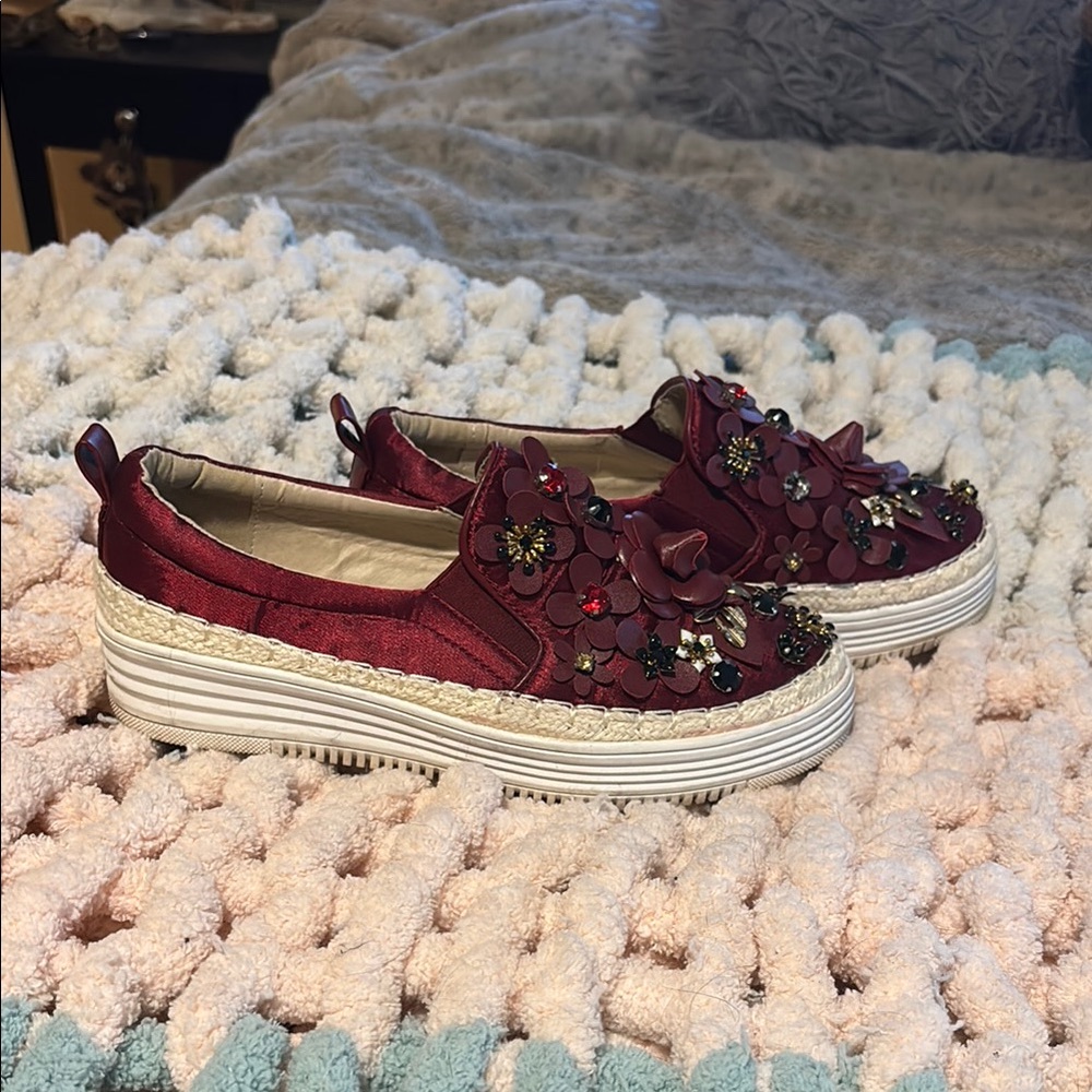 Floral Embellished Burgundy Slip-On Sneakers - Picture 4 of 8